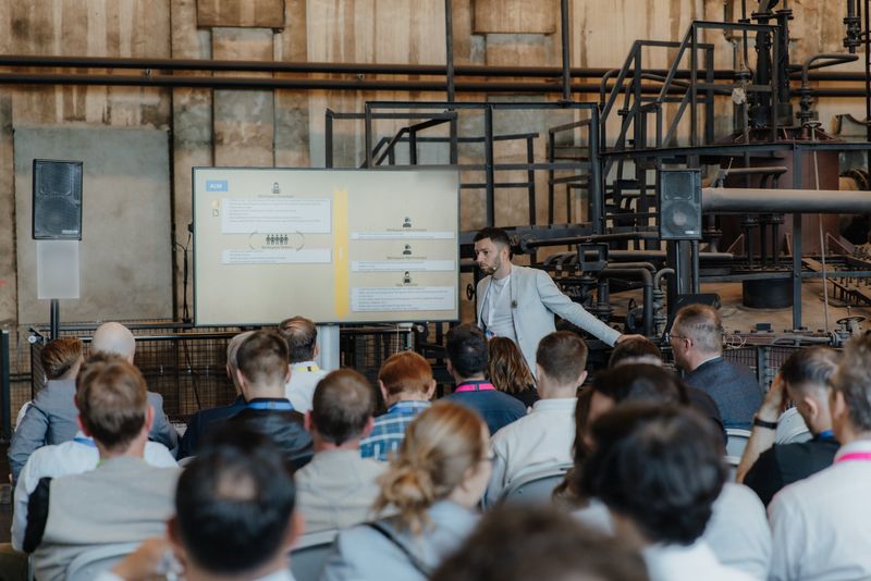 Enea Liçaj: Konferenzvortrag: ALM für Power BI