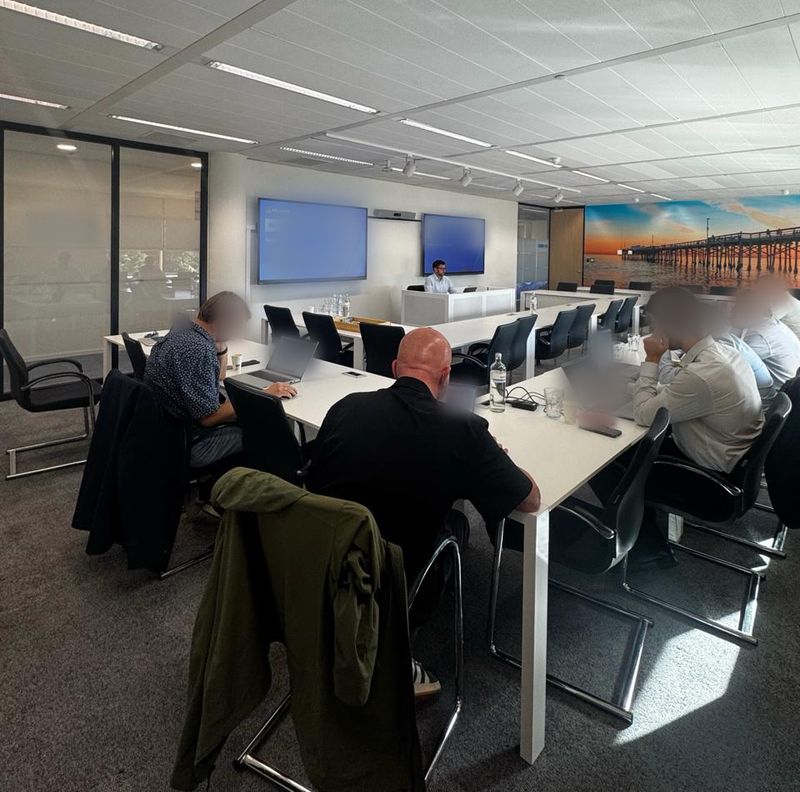 Enea Liçaj: Hands-on-Workshop zu Microsoft Fabric, vor Ort beim Kunden