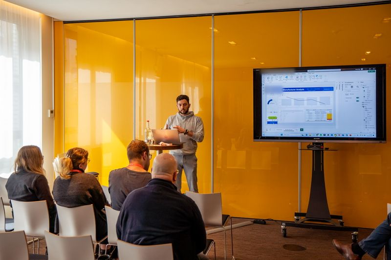 Enea Liçaj: Hands-on-Session mit Power BI